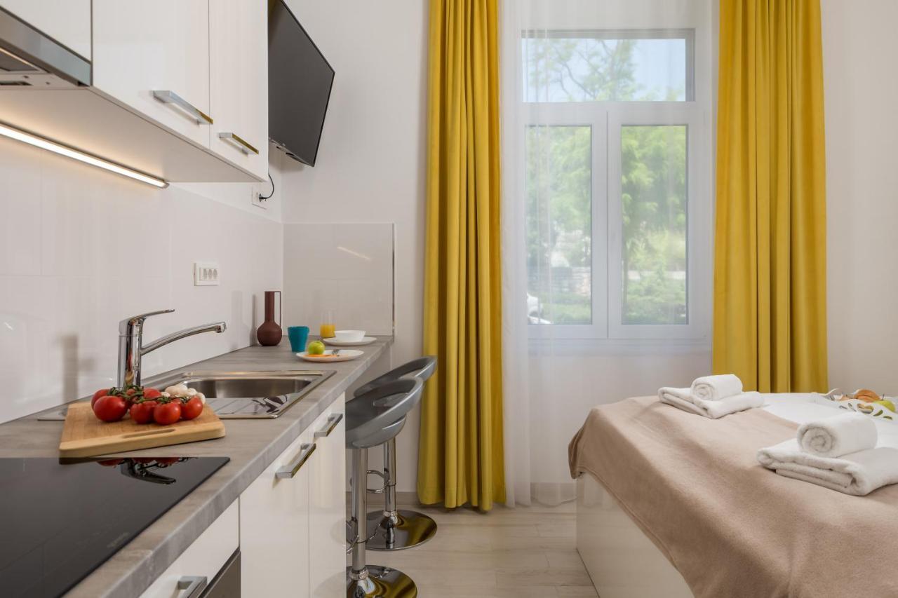 Lux Apartments Rijeka Buitenkant foto